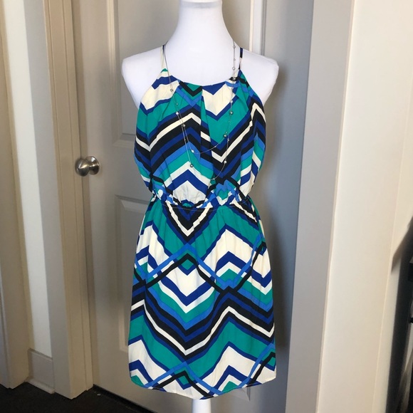 Francesca’s 🎀 Chevron Halter Dress - M - Picture 2 of 8